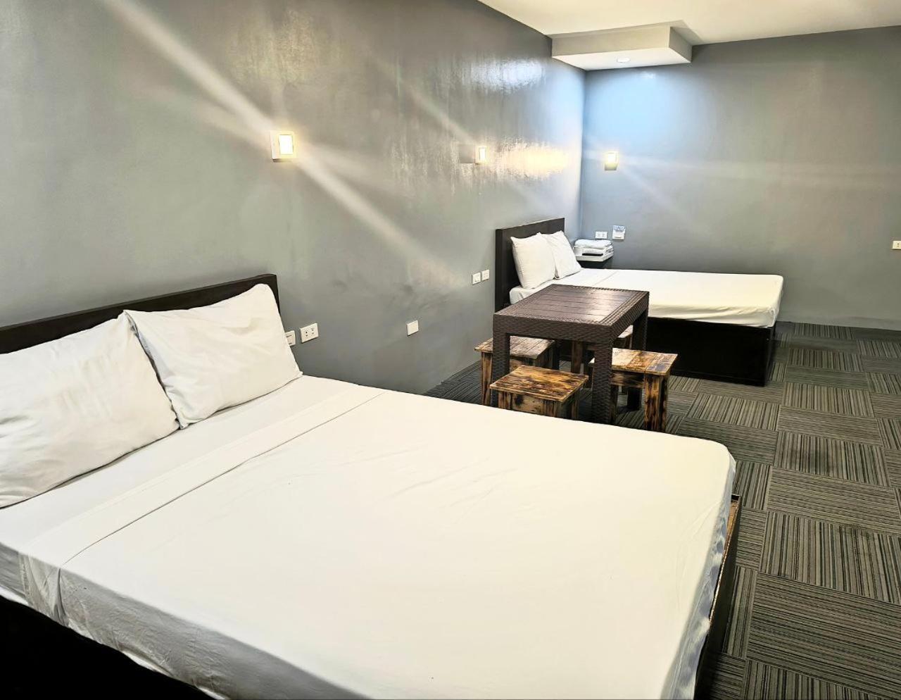 Vincent Resort Hotel Angeles Εξωτερικό φωτογραφία