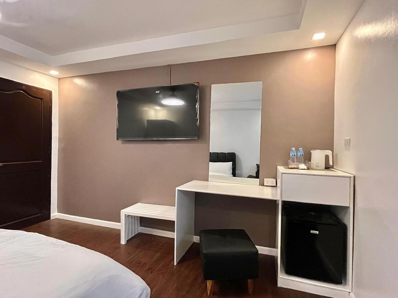 Vincent Resort Hotel Angeles Εξωτερικό φωτογραφία